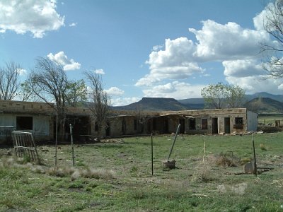 2005-05-15 Cubero - Mnt Taylor motel (5)