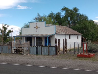 2023-09 San Fidel - Acoma curio shop by Nolan Stolz