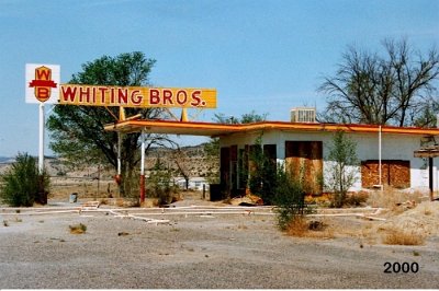 2000 San Fidel - Whiting Bros station