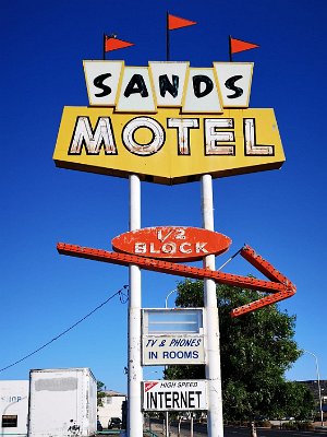 2019-06-11 Grants = Sands motel by Tom Walti 2