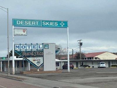 2022-02 Gallup - Desert Skies motel by David McElyea