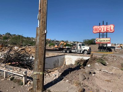 2022-05 Gallup - El Capitan motel being demolished by Rosco W Thompson III