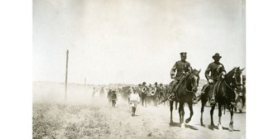 1909 Gallup parade