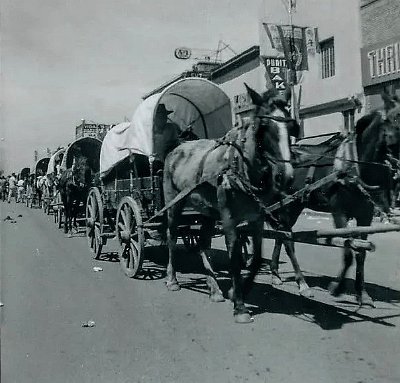 1957-08 Gallup - Inter tribal parade