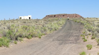 2013-06-23 Road to Painted Deseert Trading Post (15)