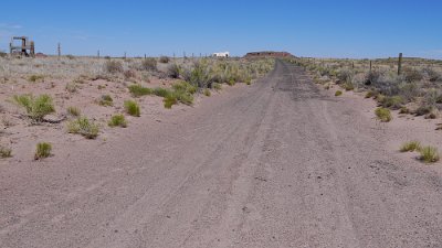 2013-06-23 Road to Painted Deseert Trading Post (7)