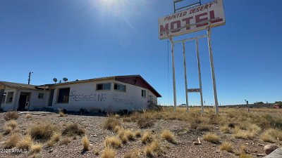2023 Painted Desert Motel 1