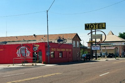 2019-06-14 Holbrook - Winners Circle bar