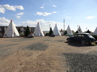 2011-07 Wigwam hotel (2)