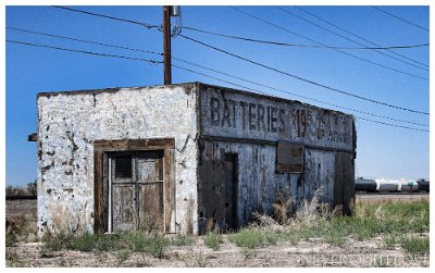 2022-05 Holbrook - - Battery shop by Blue Miller