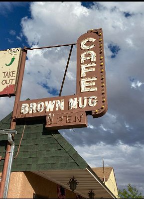 201x Winslow - The brown mug by Hagen Hagensen