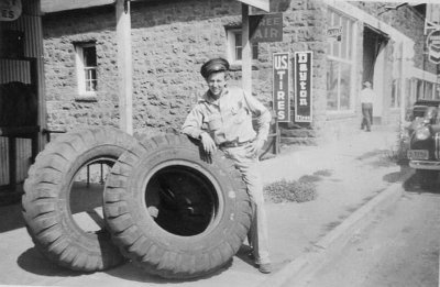 19xx Flagstaff - Kelly tires (4)