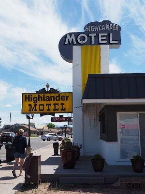 2019-06 Williams - Hihglander motel