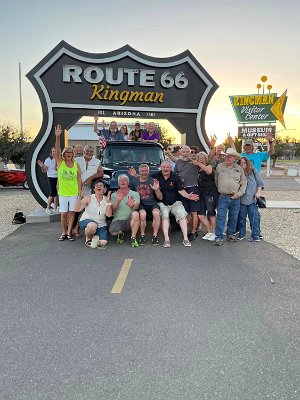 2022-07-21 German tourgroup in Kingman with Wolfgang Werz, Jim and Judy Hinckly and Dries Bessels