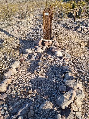 2022-07-19 Oatman cemetery (6)