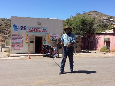 2015-04-17 Oatman (19)