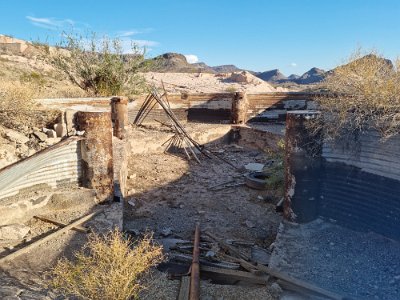 2022-07-18 Oatman - Swimming pool (6)