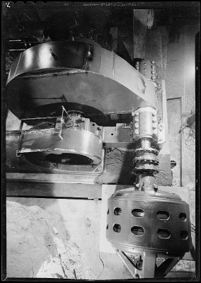 Tom Reed Mine, Oatman, AZ, 1932 [image 7] Photograph of mining equipment, Oatman, AZ, 1932.