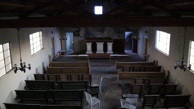 2015-06 Abandoned-church-in-Amboy-California-Ghost-Town-20 (3)