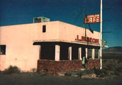 1987-01 Ludlow Cafe by Chuck Maley