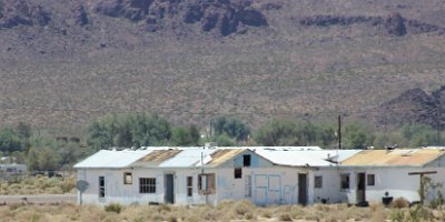 201x Newberry Springs - Henning motel by Clyde Seel (1)