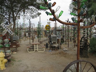 2009-05 Bottle Tree Forest (4)