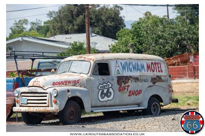 2023-09 Wigwam motel by UK Route66 association (4)