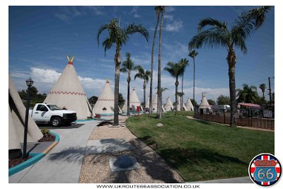 2023-09 Wigwam motel by UK Route66 association (5)