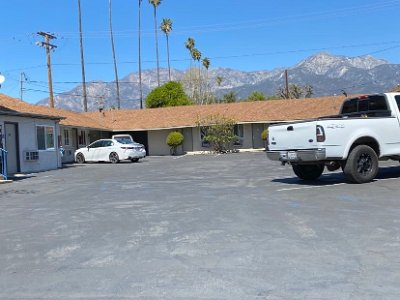 2022 Rancho Cucamonga - New Kansan motel by Linda Patin (2)