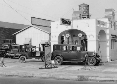 1928 Los Angeles - Hamilton's Texaco service station, Avalon Blvd and E. Slauson